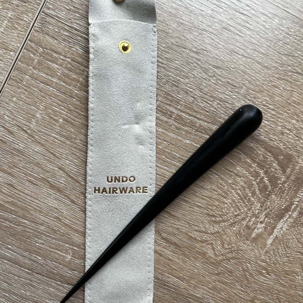 UNDO Hairware Black Tapered Pin with Protective Pouch